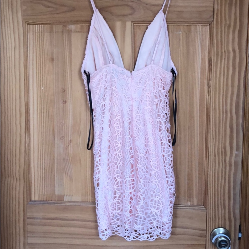 Light pink dress - Picture 4 of 4